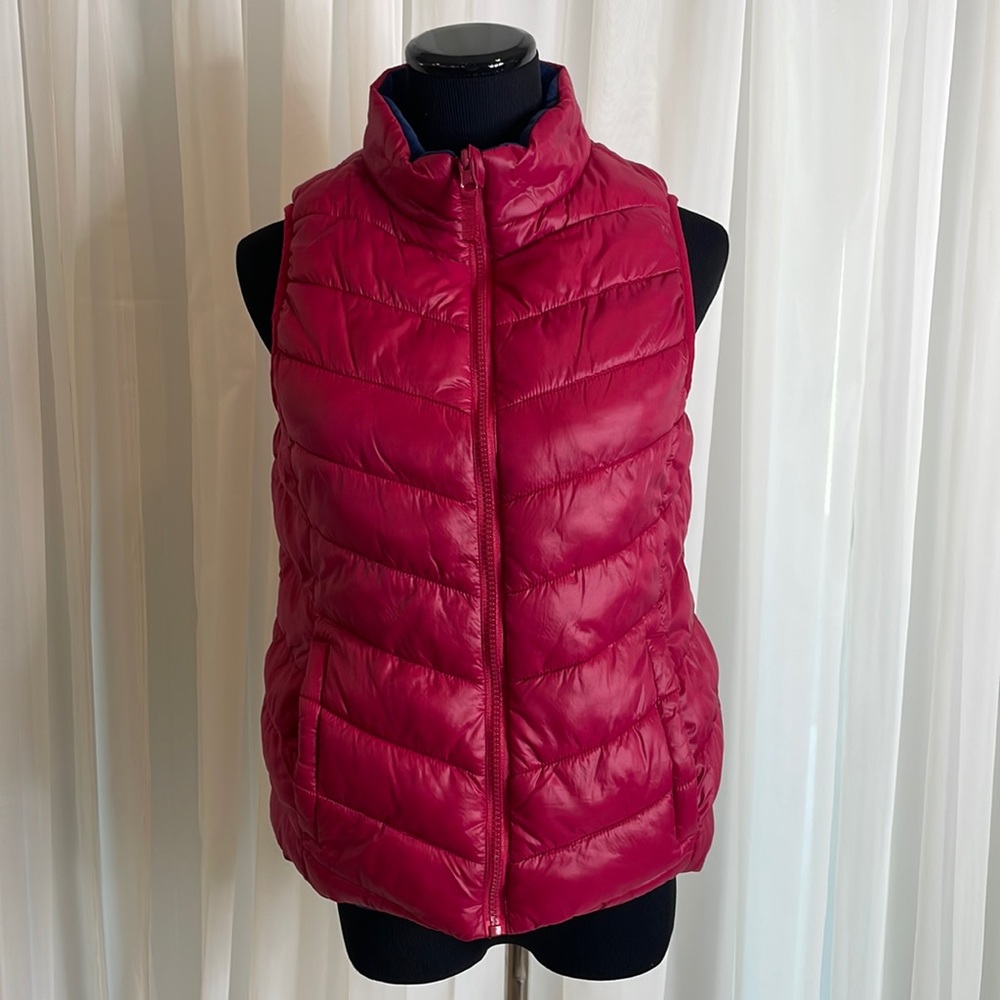 Red/Blue WONDER NATION Reversible Puffer Vest, size XL/XG (14-16)